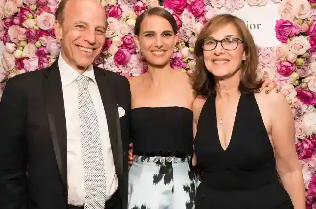 29. Natalie Portman & Shelley Stevens