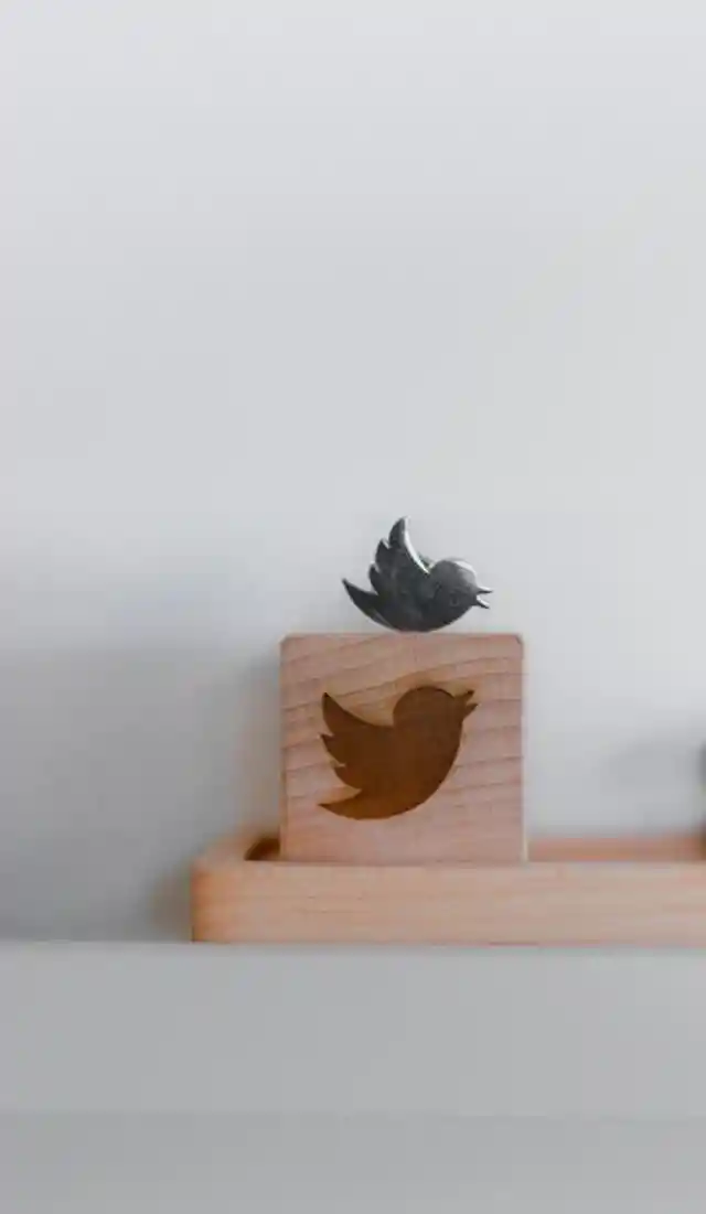 Twitter Staff in Singapore Abruptly Asked to Work From Home