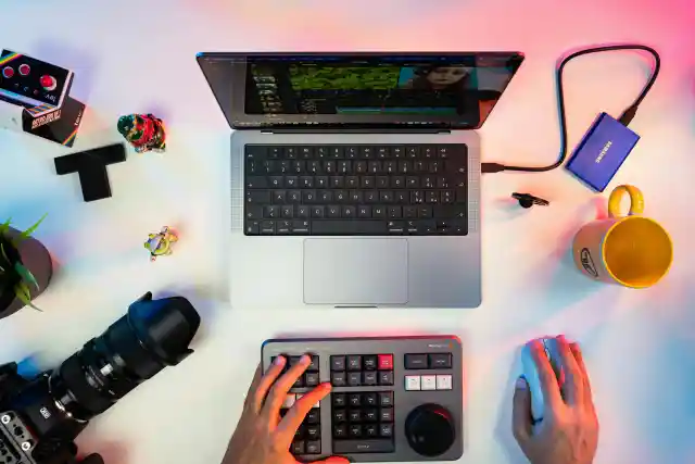 Creator Economy: Your Passport to the New Digital World