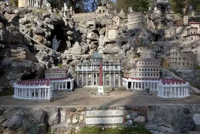 Ave Maria Grotto