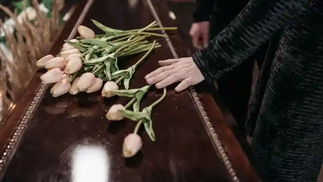 Su Última Celebración