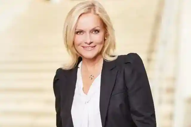 Birte Karlaus – 1 million euros