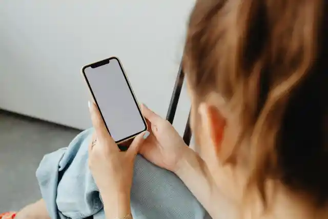 My Husband Kicked Me Out After I Came Home from Chemo and Found Him Kissing His Mistress – 24 Hours Later, He Was on His Knees Begging Me to Come Back
