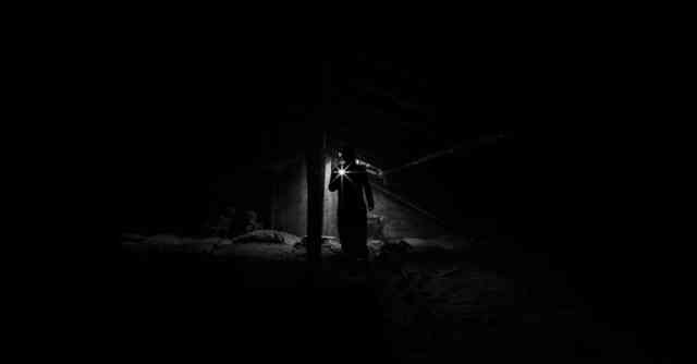 Dark Shadows: An Unseen Pursuit