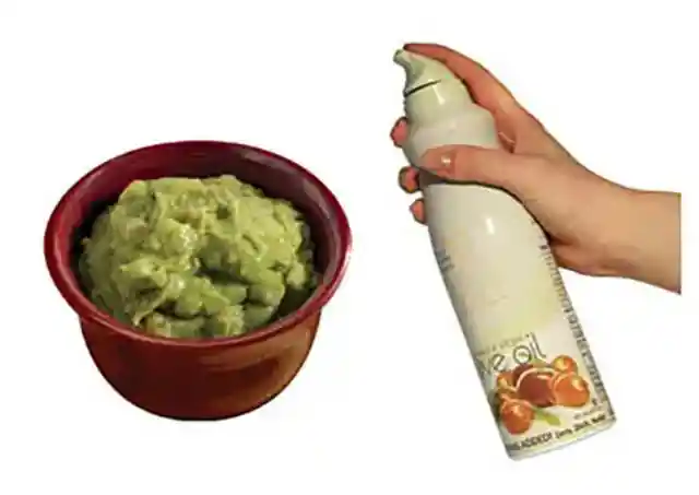 Lengthen Leftover Guacamole Using Cooking Spray