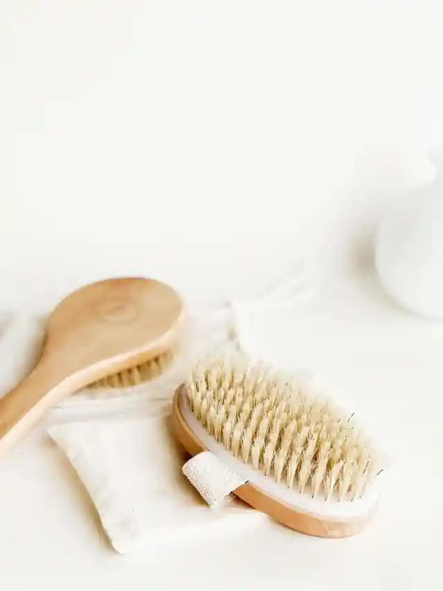 This is Why You Want to Try Dry Brushing
