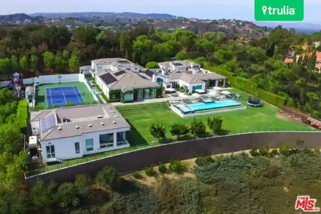 40 of the Most Luxurious Celebrity Mansions