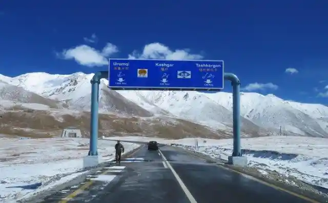 Travel by Road on Karakoram Highway, Pakistan and China Border