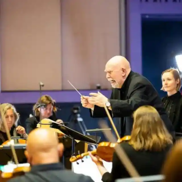 Dementia Patient Conducts Symphony Orchestra - at Age 81