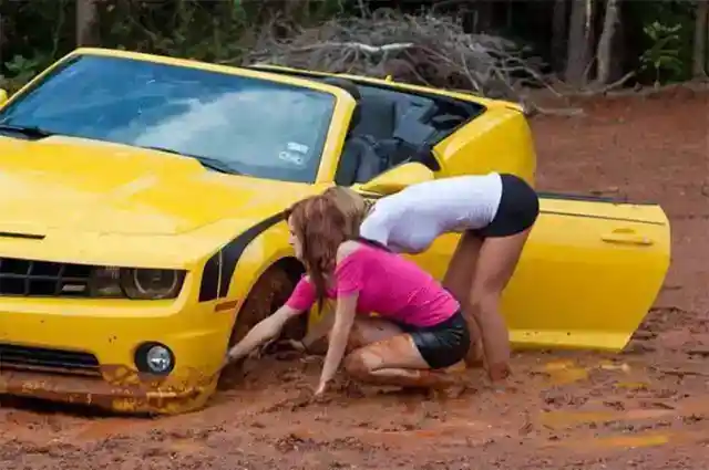 Mud, Heels, and Style: The Battle of Two Fashionistas