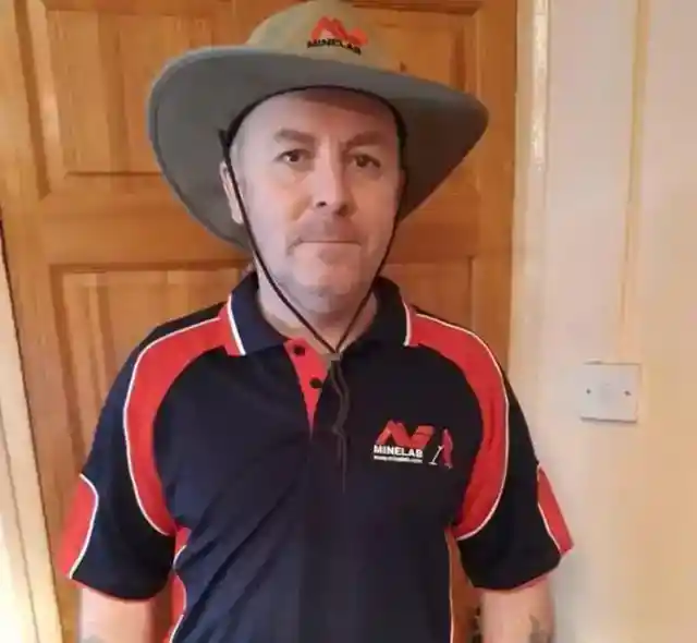 Ringing The Authorities