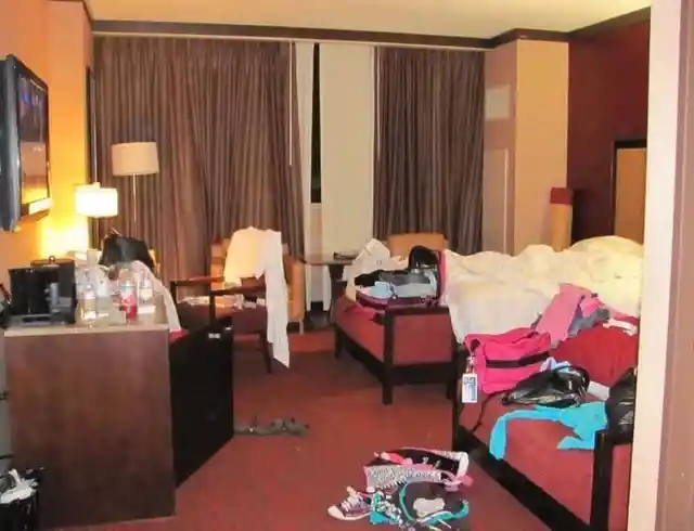 40 Awful Guests Recorded by Hotel Staff