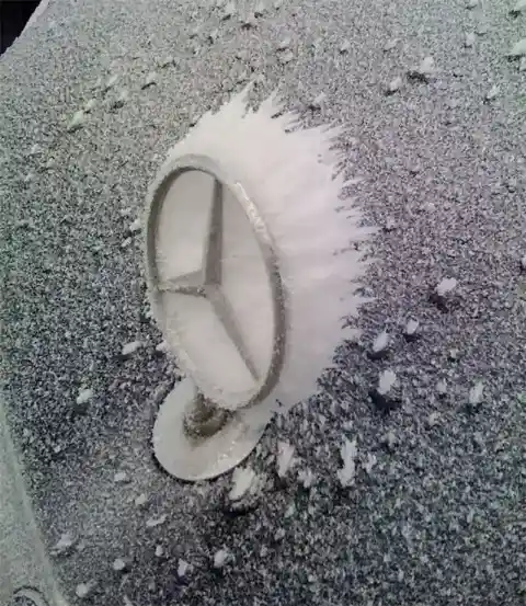 Icy Mercedes Emblem