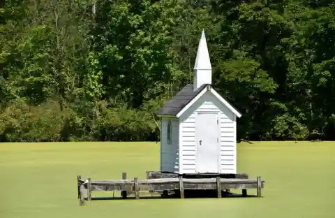 Cross Island Chapel