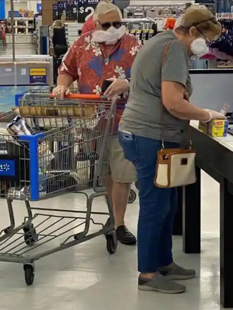 What's Going on With Walmart’s Greatest Customers?!