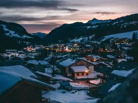 A Close Community