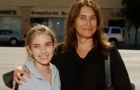 19. Emma Roberts & Kelly Cunningham