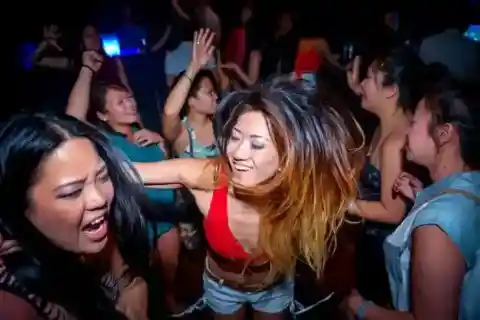 Disagreements on the Dancefloor