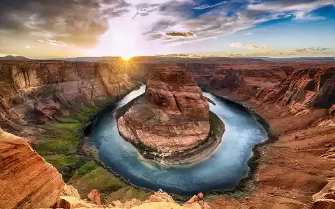 In Which State the Grand Canyon located?
