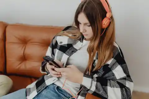 The Photo On Her Story