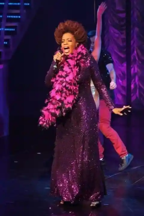 Macy Gray – 6’