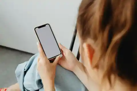 My Husband Kicked Me Out After I Came Home from Chemo and Found Him Kissing His Mistress – 24 Hours Later, He Was on His Knees Begging Me to Come Back