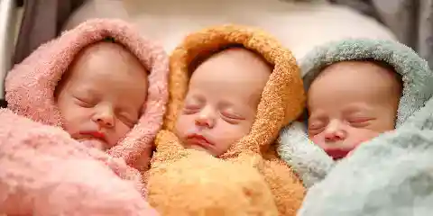 My Fiancée Left Me with Newborn Triplets and a Note – 9 Years Later She Knocked on My Door on New Year's Eve