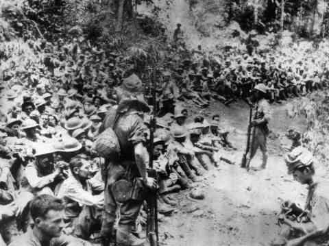 What was the number of American prisoners of war captured during World War II?