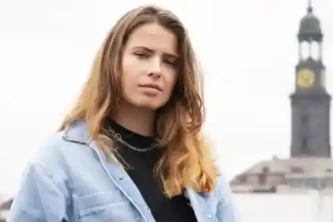 Luisa Neubauer – 1.5 Million Euros