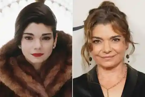 Laura San Giacomo – Born in 1962