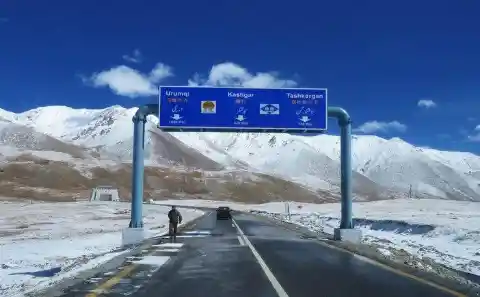 Travel by Road on Karakoram Highway, Pakistan and China Border