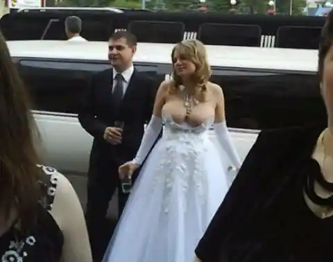 Hilarious Wedding Fails and Funnies