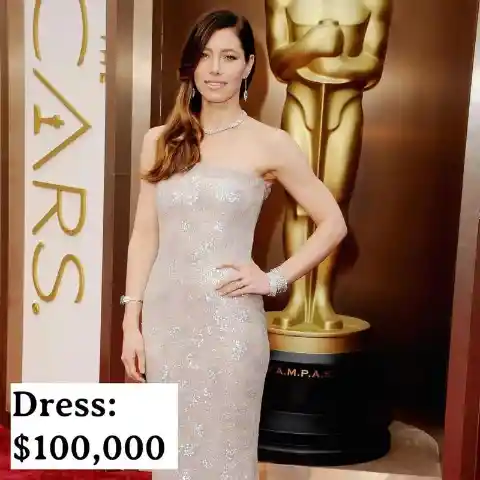 Jessica Biel in Chanel