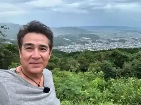 1st place: Tsuyoshi Ukaji (Actor)