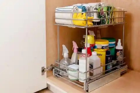 Smart Strategies for Organizing Anyone's Bathroom