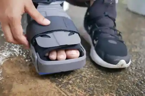 Pain In The Toes