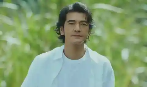 15. Takeshi Kaneshiro